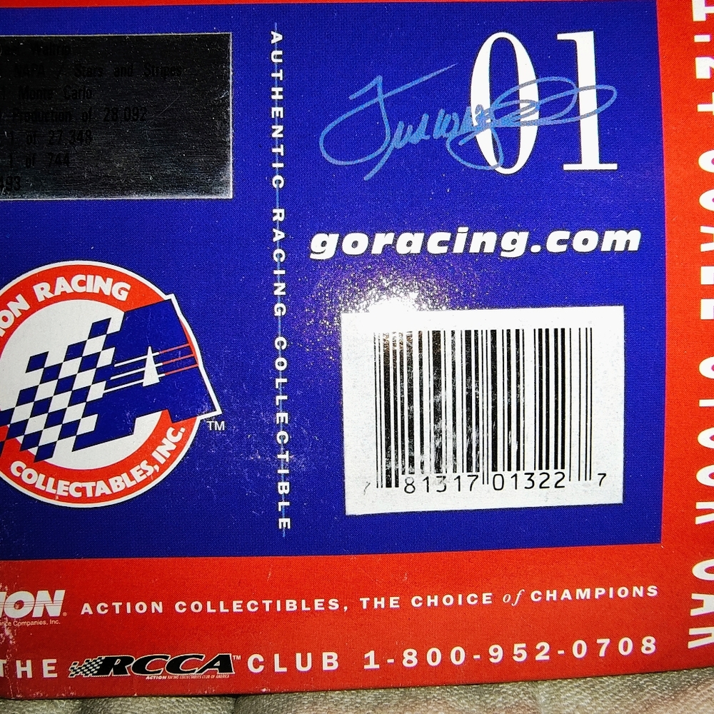 1:24 scale Micheal Waltrip #15 napa 2002 monte carlo